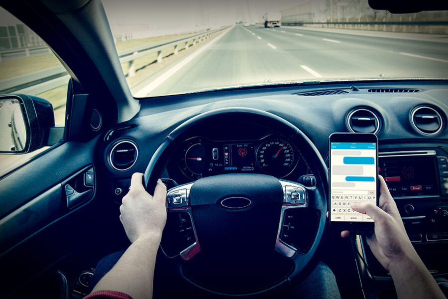 texting while driving car accidents